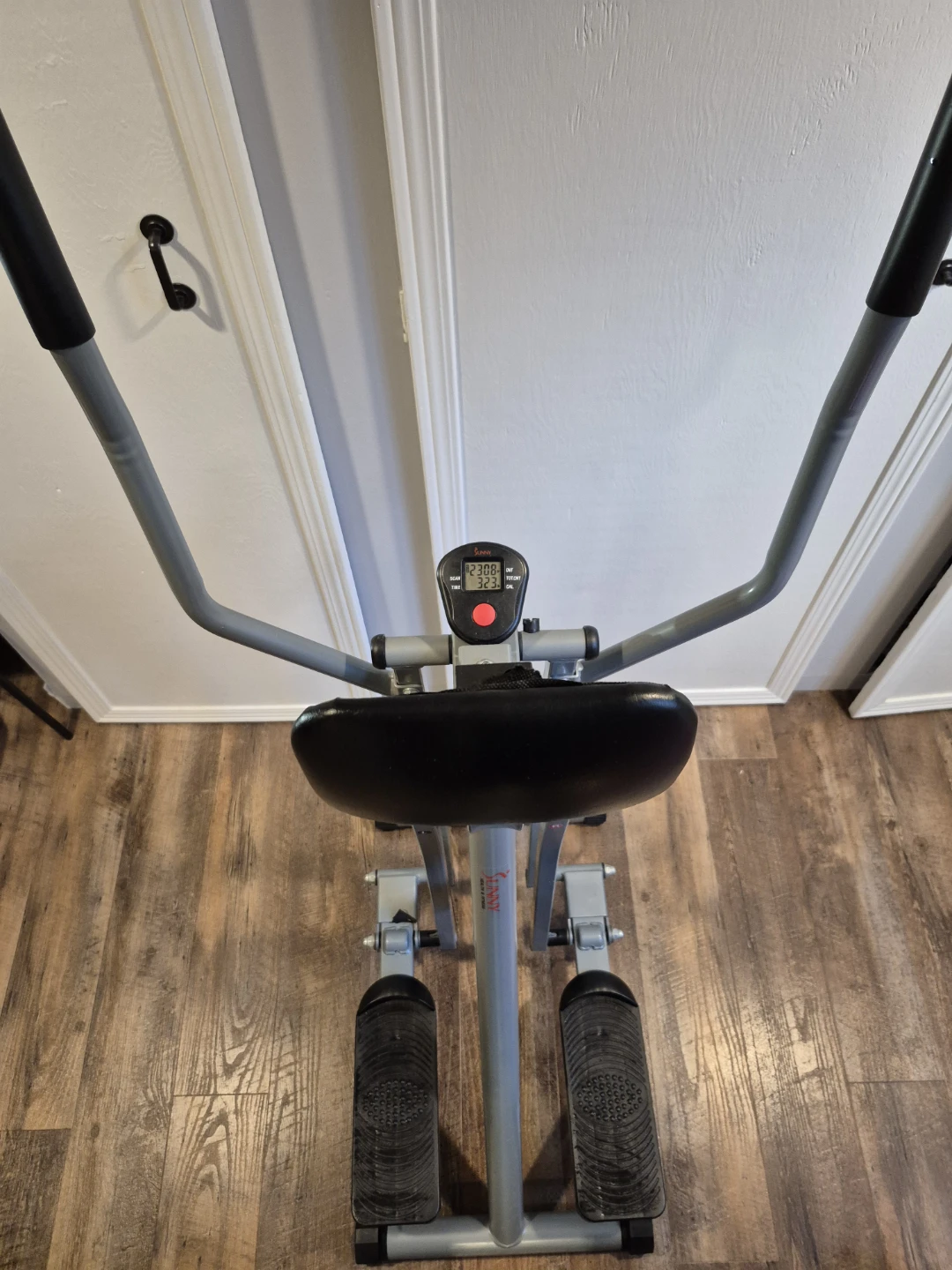 Folding Elliptical / Glider (Sunny Health SF-E902) - photo 2