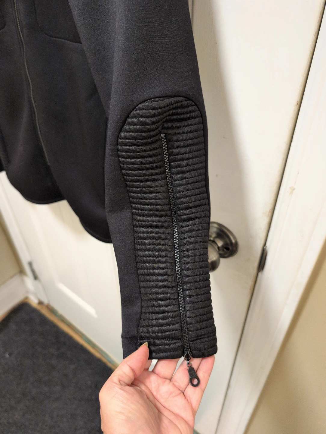 Black Full-Zip Jacket - photo 4