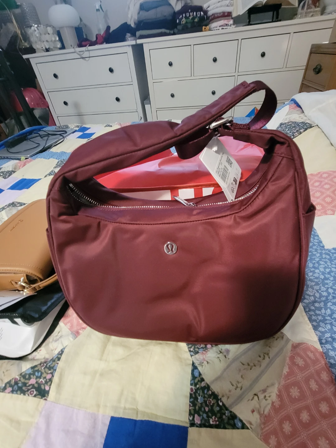Lululemon Essentials Shoulder Bag - Burgundy