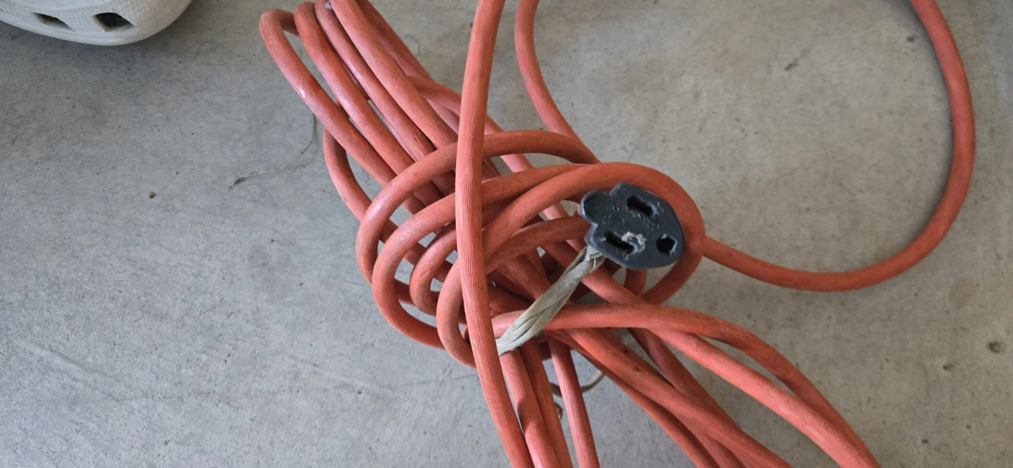 Two standard electrical extension cords - photo 3