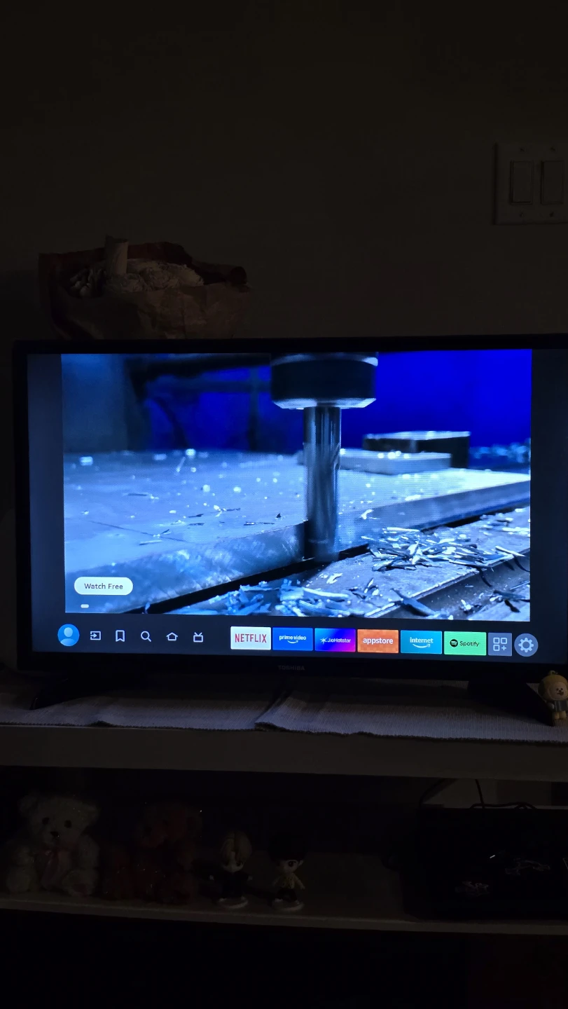 Toshiba Fire TV Smart Tv 32" Great Condition - photo 2