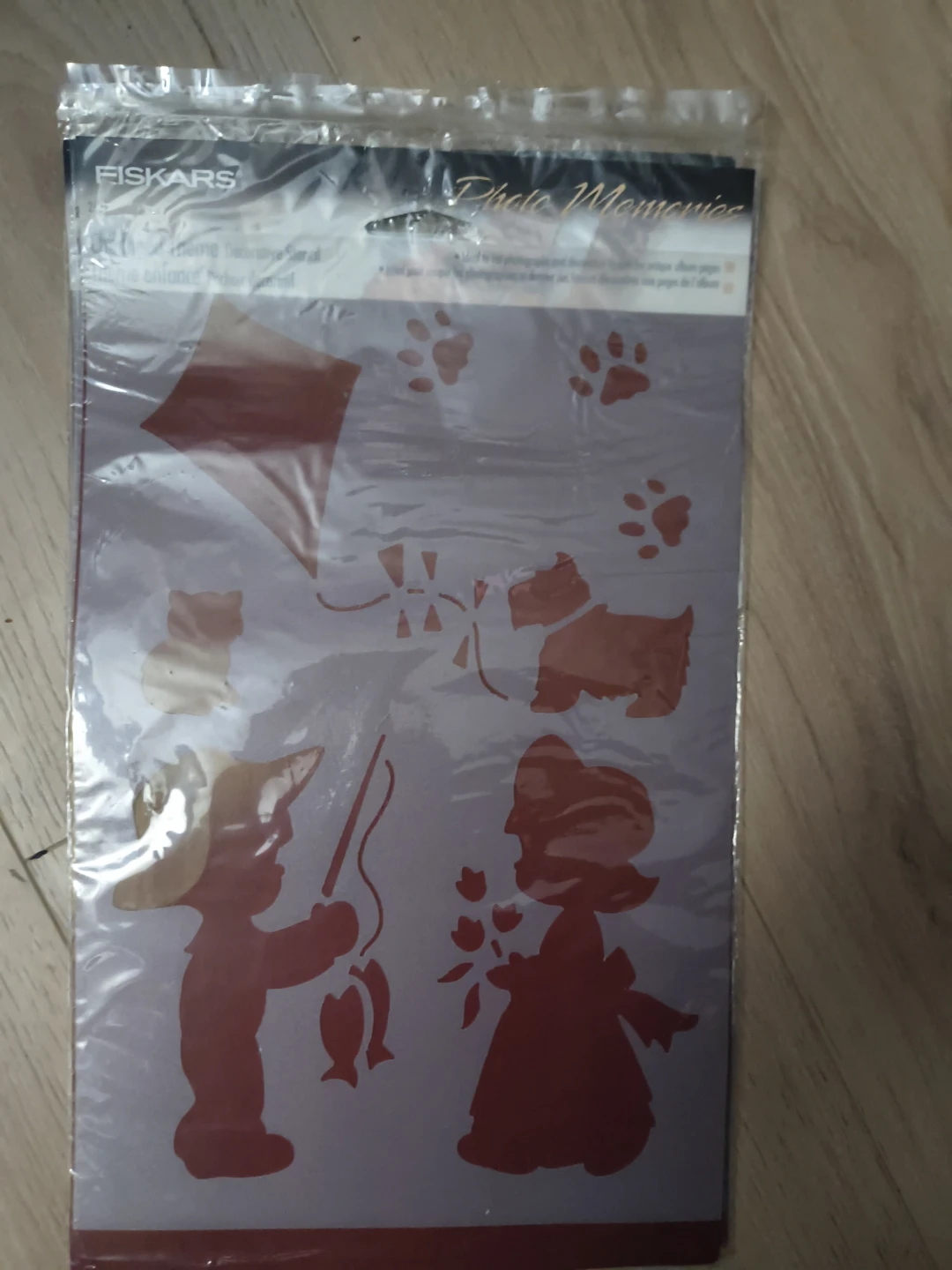 Fiskars Photo Memories Decorative Stencils (3 Pack) - photo 3