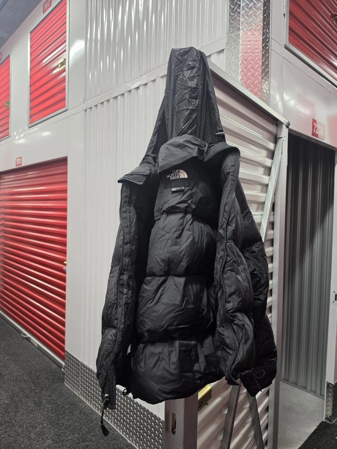 The North Face Puffer Jacket - Black, Men's Large