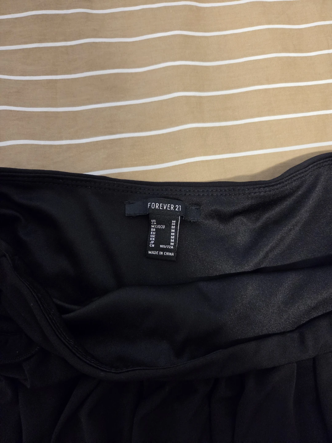 Forever 21 black ruffle mininskirt - photo 3