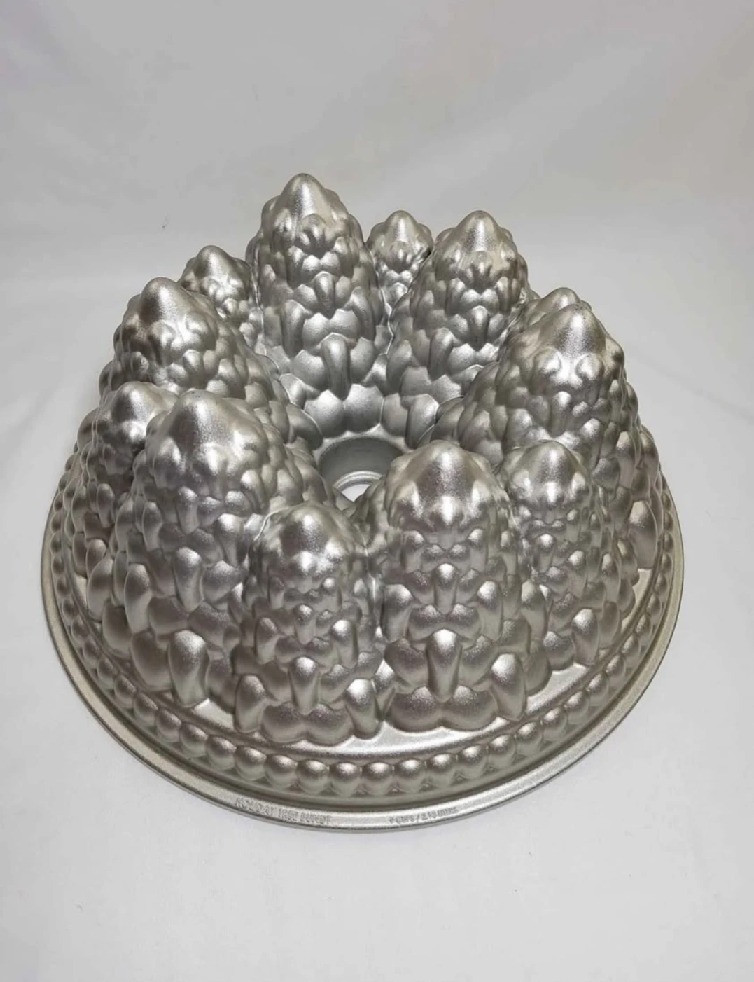 Nordic Ware Holiday Tree Bundt Pan