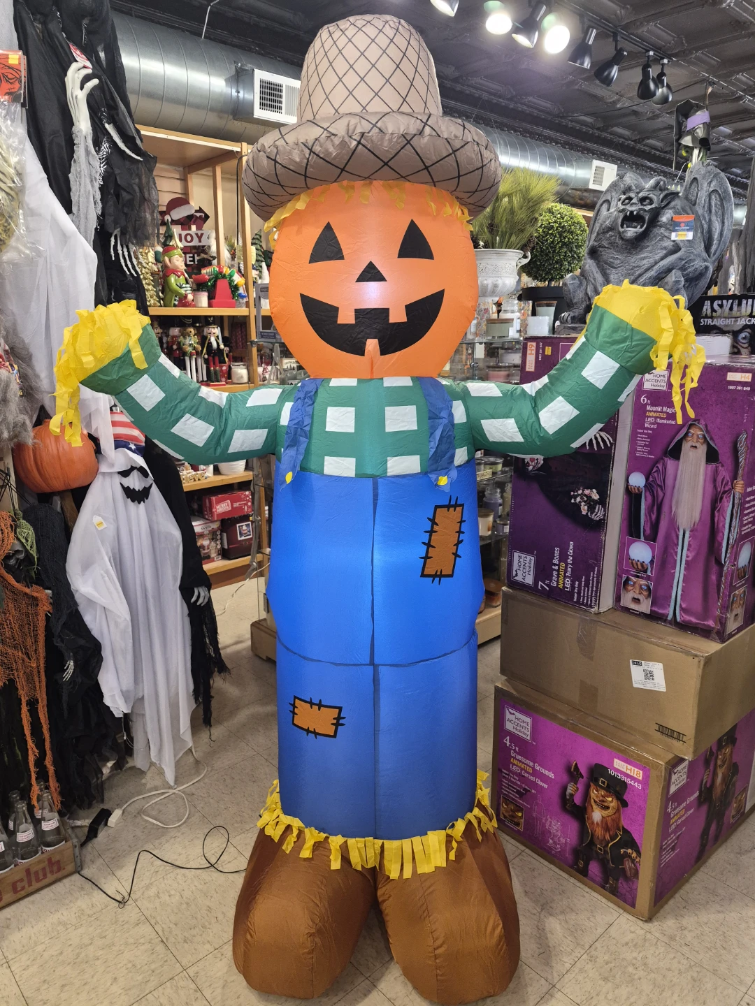Halloween Inflatables Outdoor Decorations huge selection - photo 4