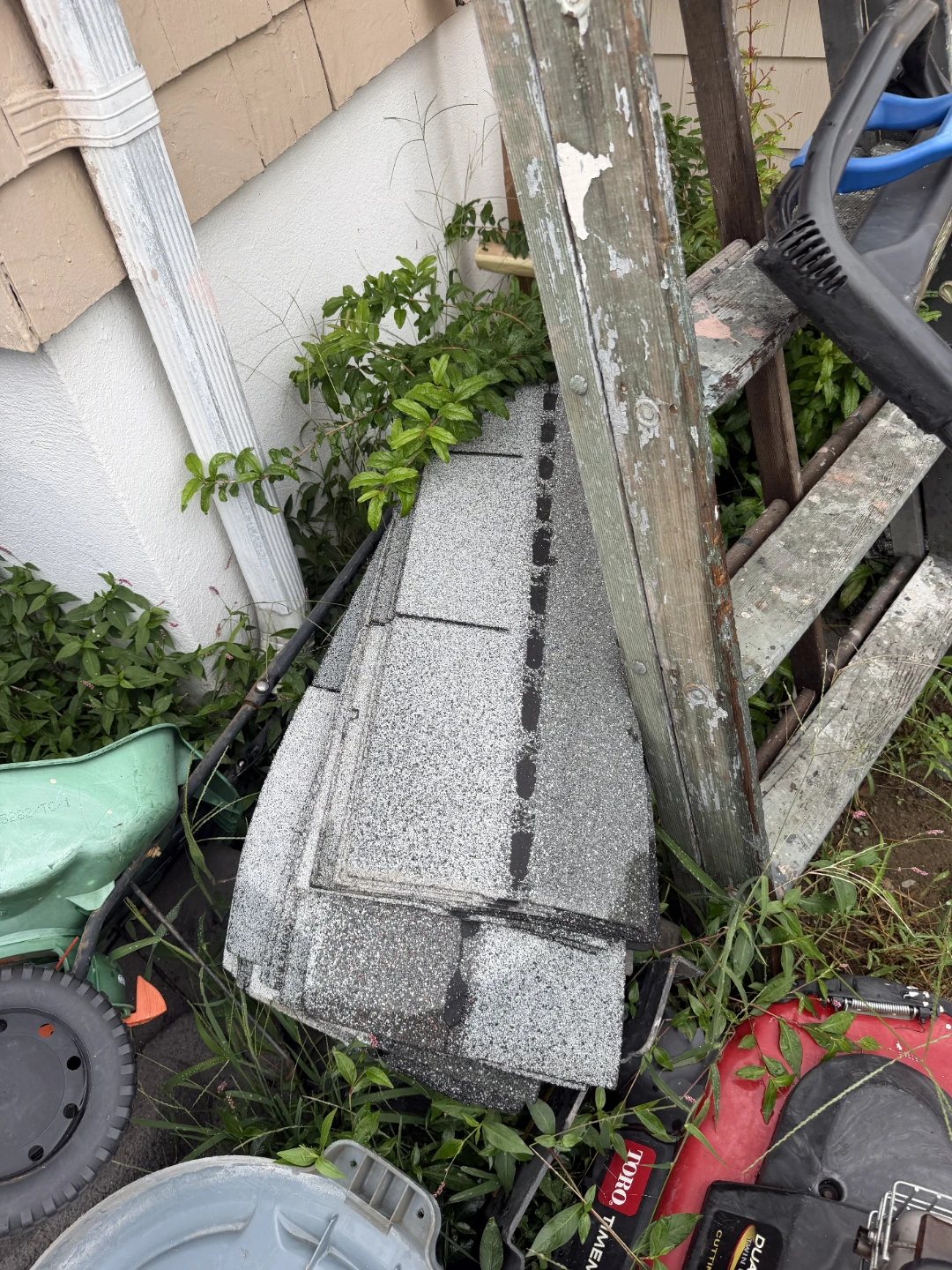 Gray Asphalt Roofing Shingles