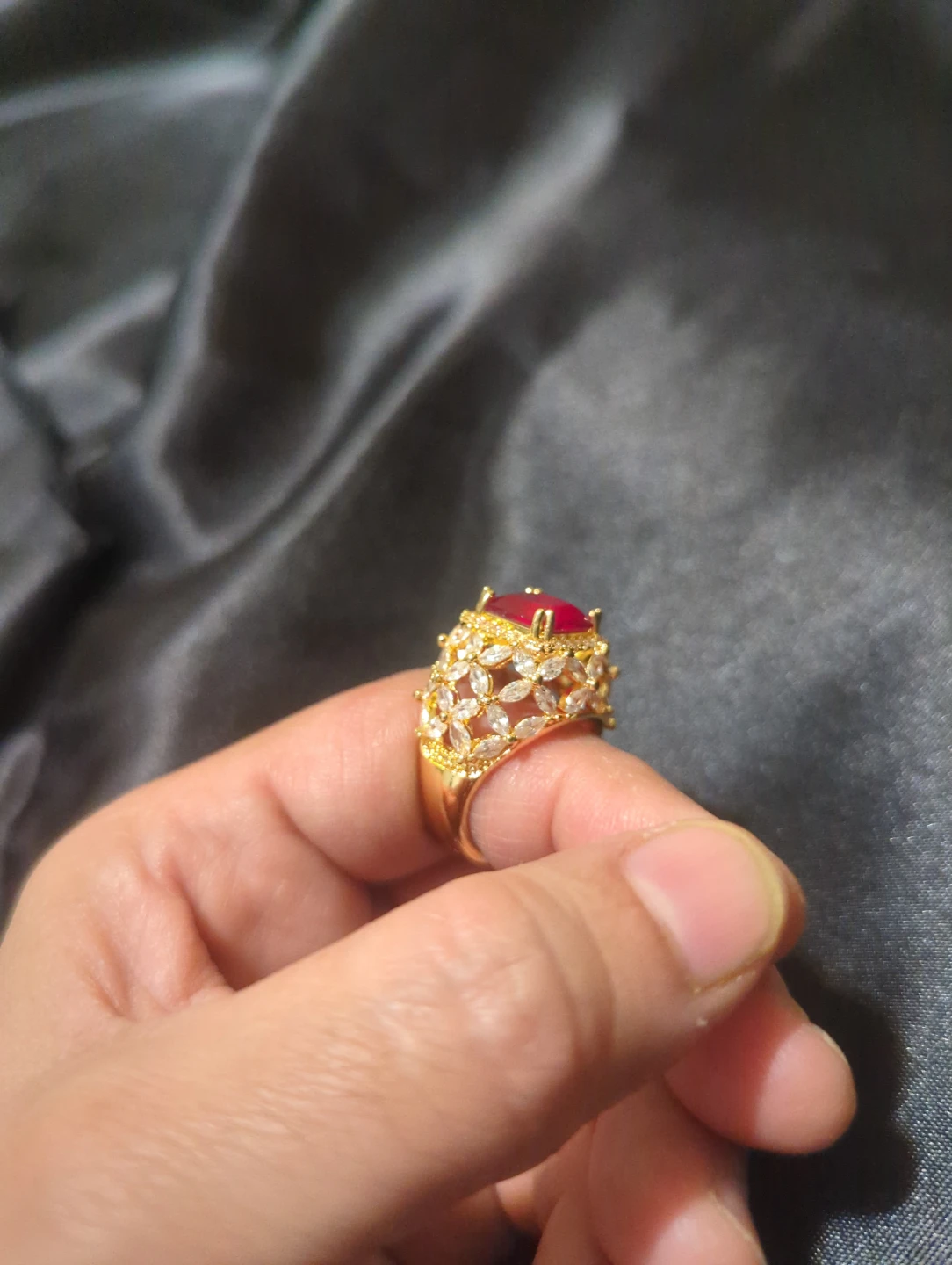Gold-tone statement ring with red stone - photo 2