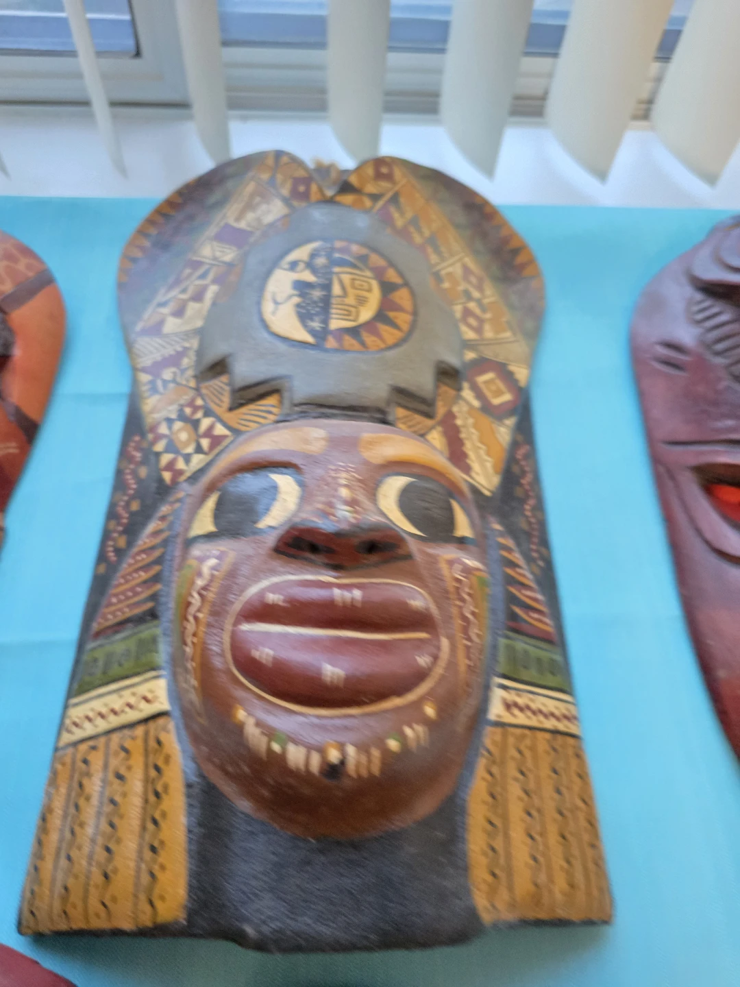 Collection of12 hand carved wood masks - photo 3