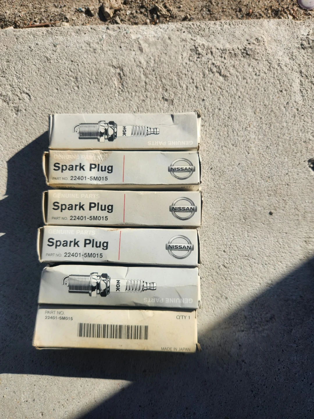 Nissan NGK Spark Plugs 22401-5M015
