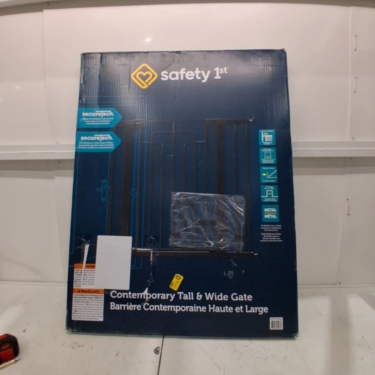 Safety 1st Contemporary Tall & Wide Gate
