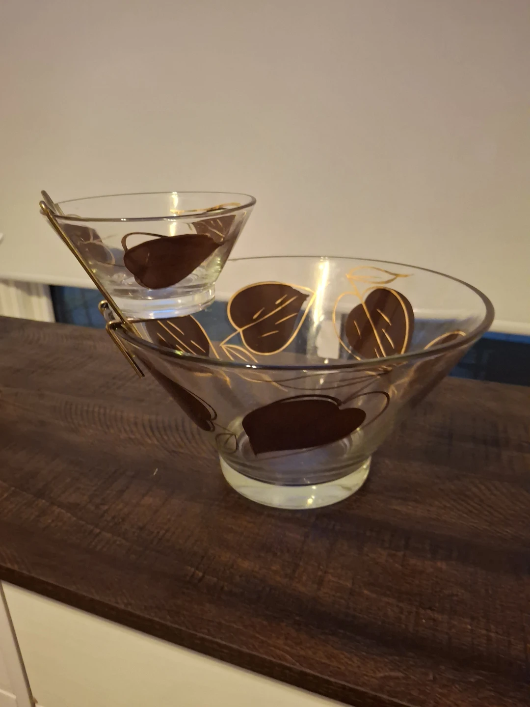 Beautiful vintage glass chip and dip bowl - photo 2