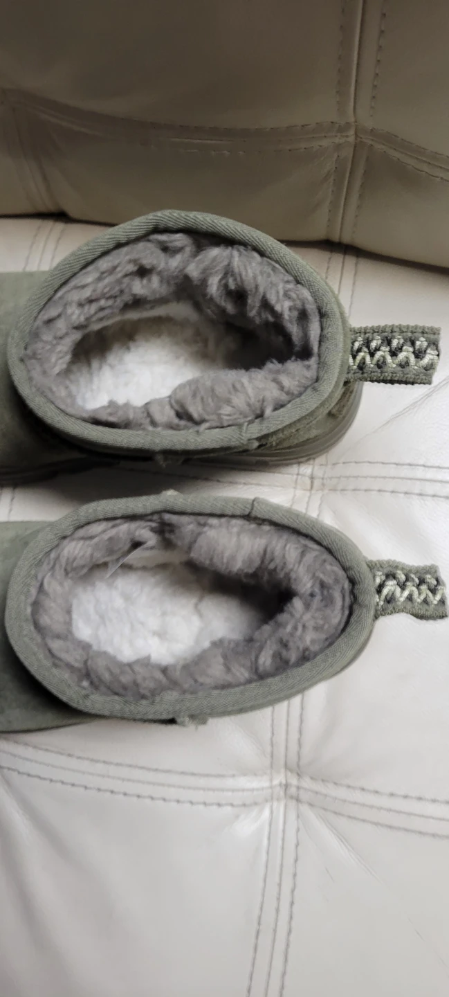 UGG Olive Green Mini Boots sz 7 - photo 3