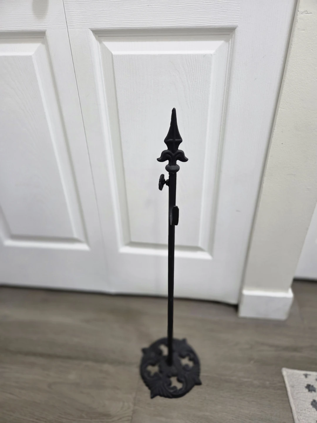 Black Wrought Iron Ornament Display Stand - photo 3