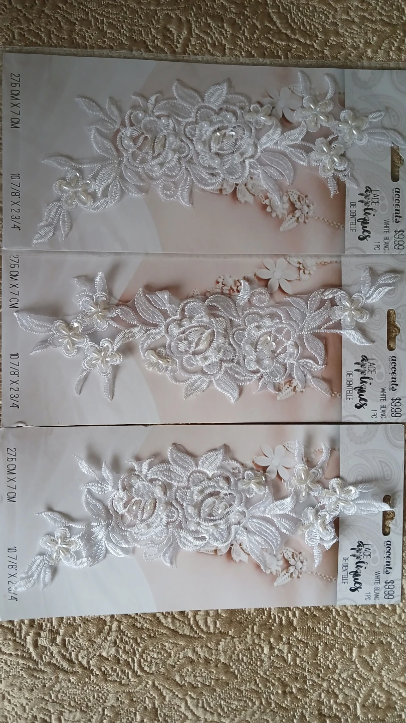 3 White floral appliques for $10.00 - photo 2