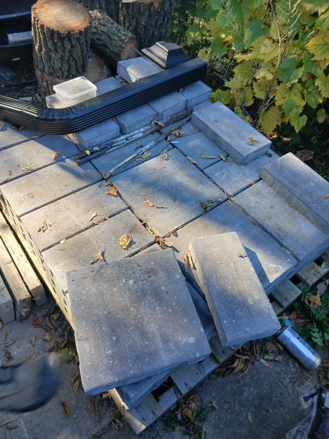 Concrete Pavers and Edging Stones - photo 2