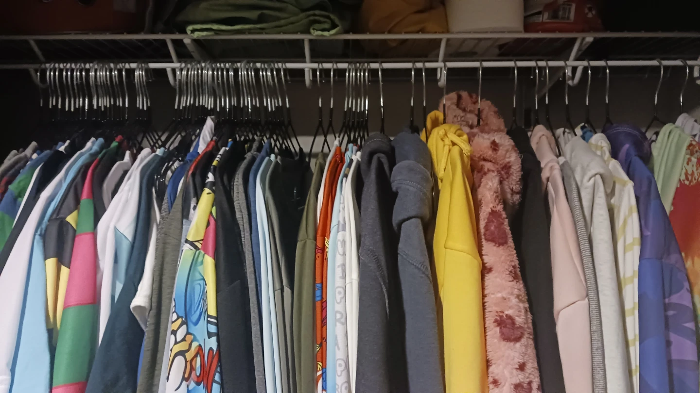 Metal Hangers with NoSlip Grip - photo 4