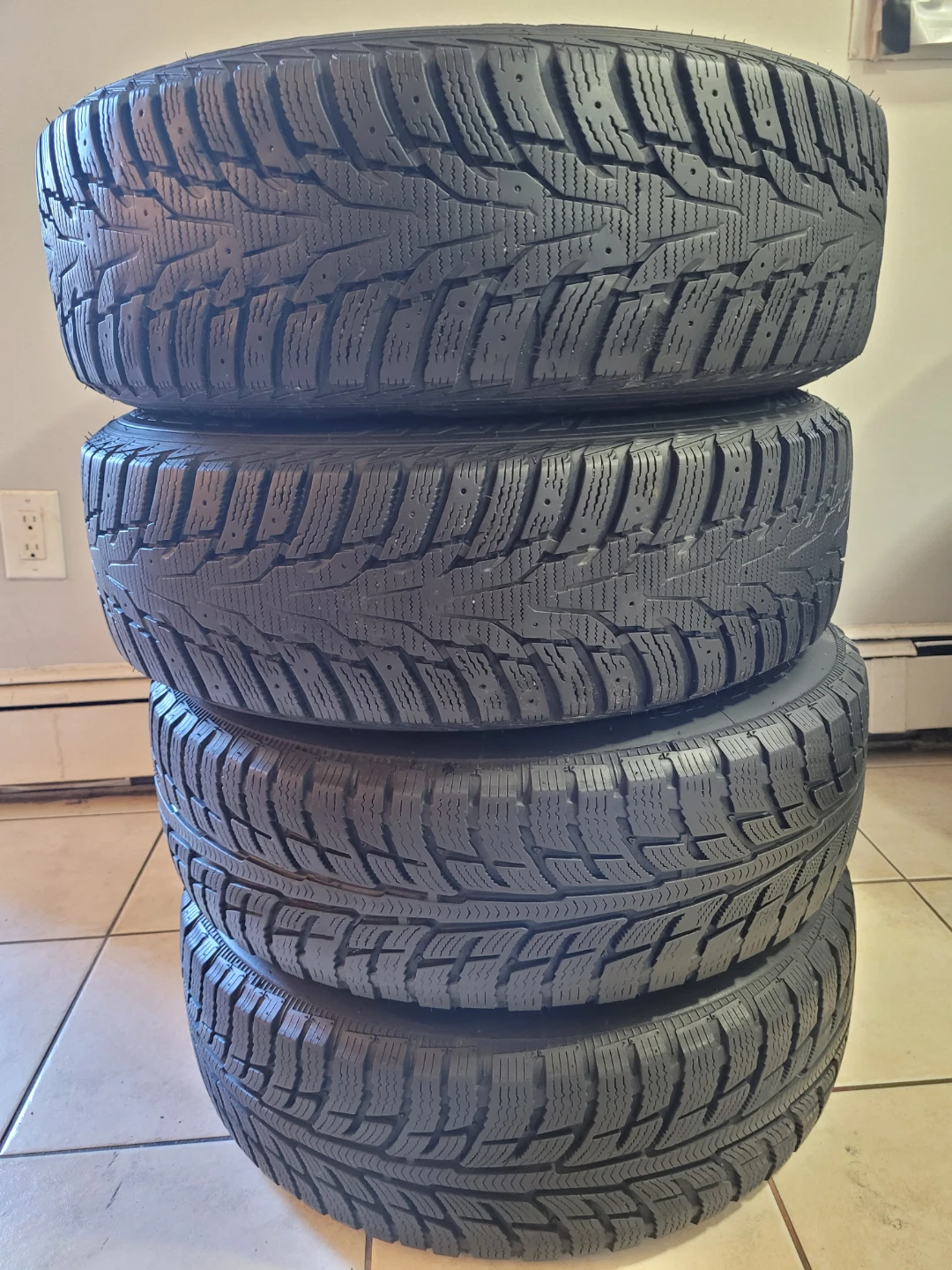 Set of 4 Winter Tires 195/65R15