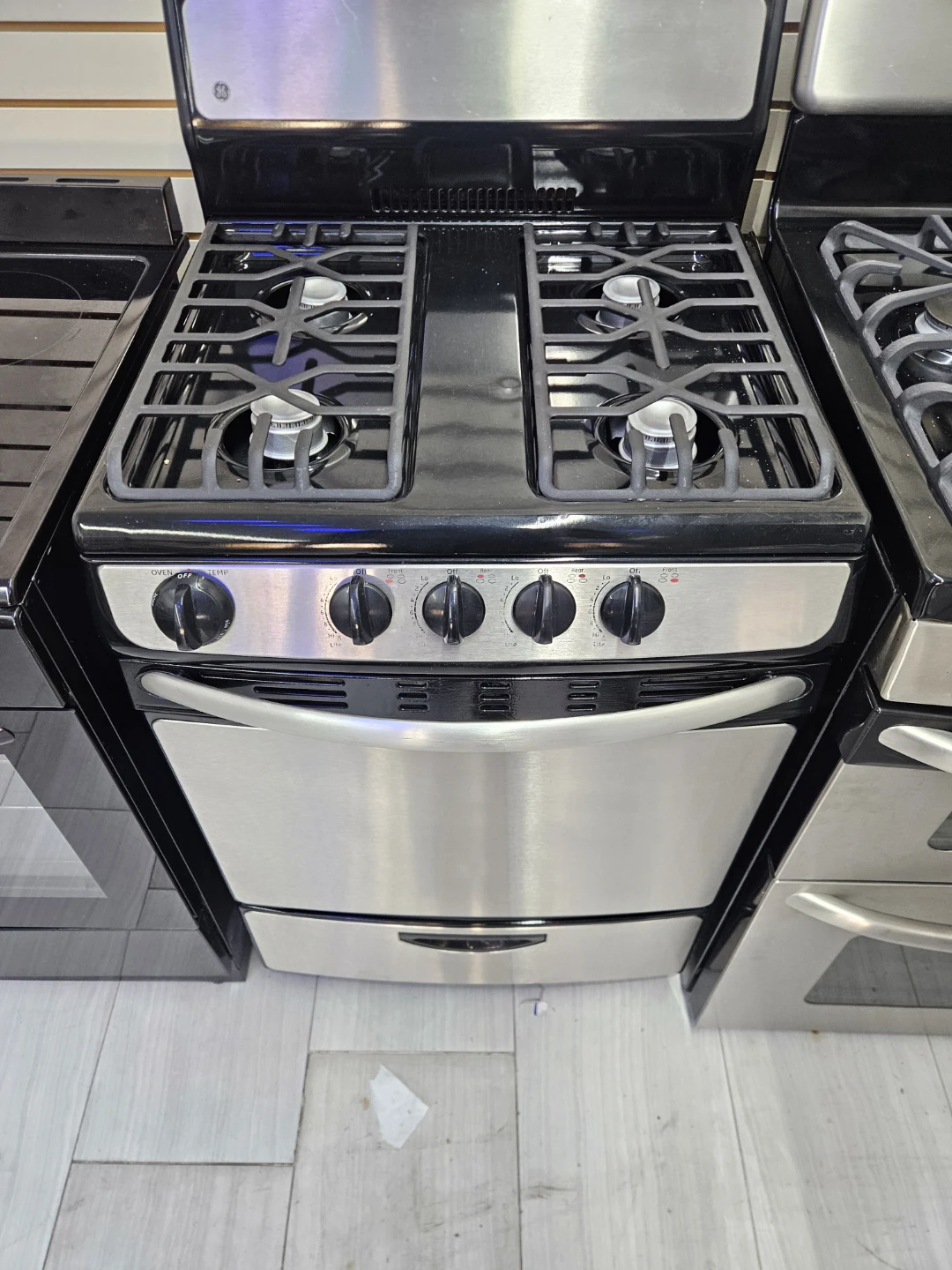 GE Gas Range Stove - photo 2