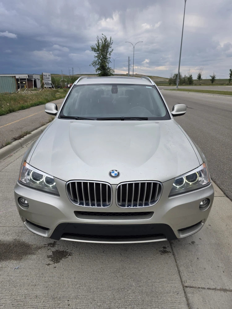 BMW X3 SUV - photo 2