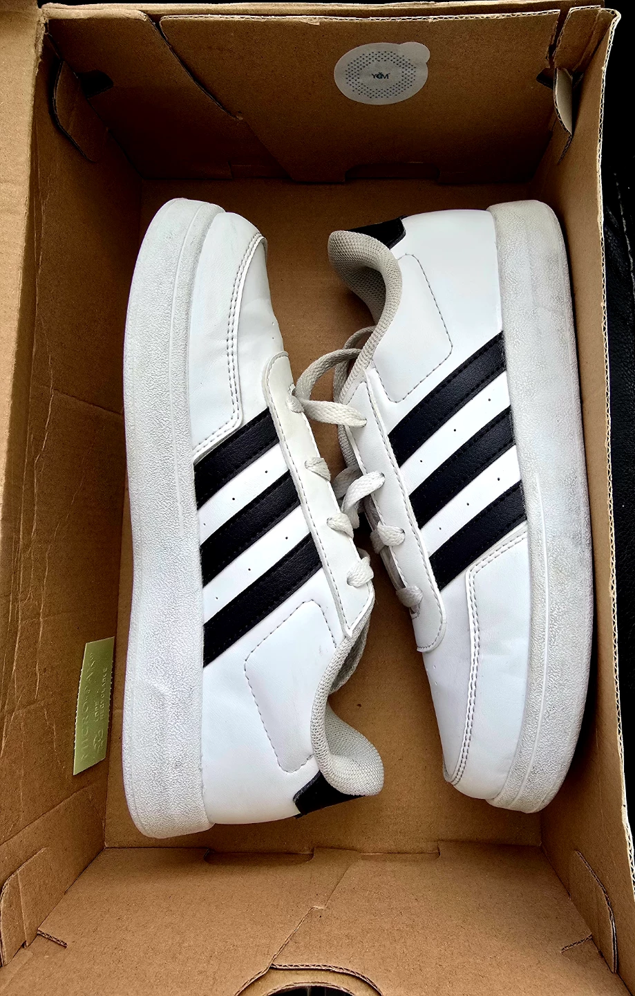 Adidas Breaknet2.0 kids sneakers in box size 3