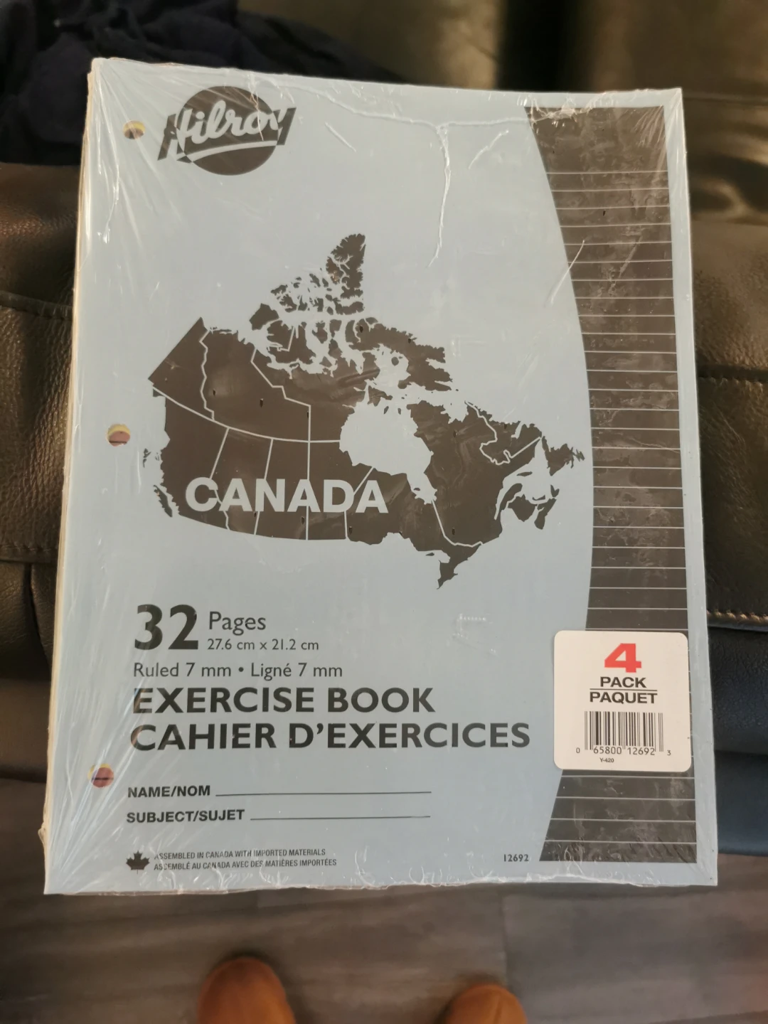 🥕Hilroy 4 Exercise Books / Pack