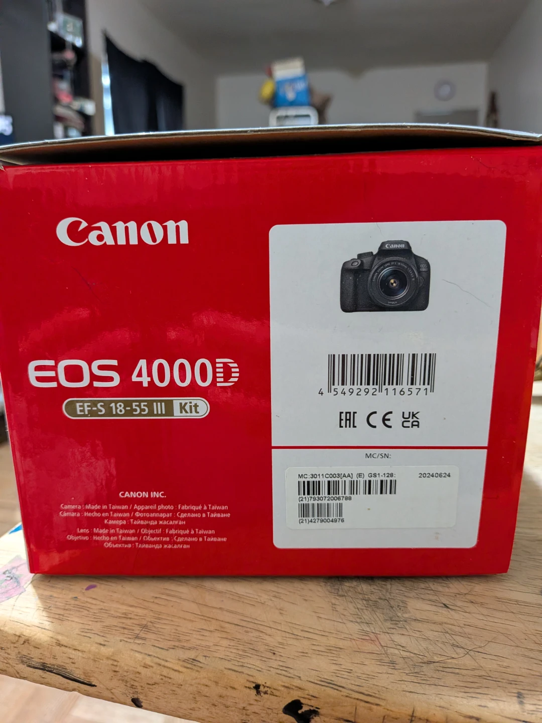 Canon EOS 4000D EF-S 18-55 III Kit - photo 3