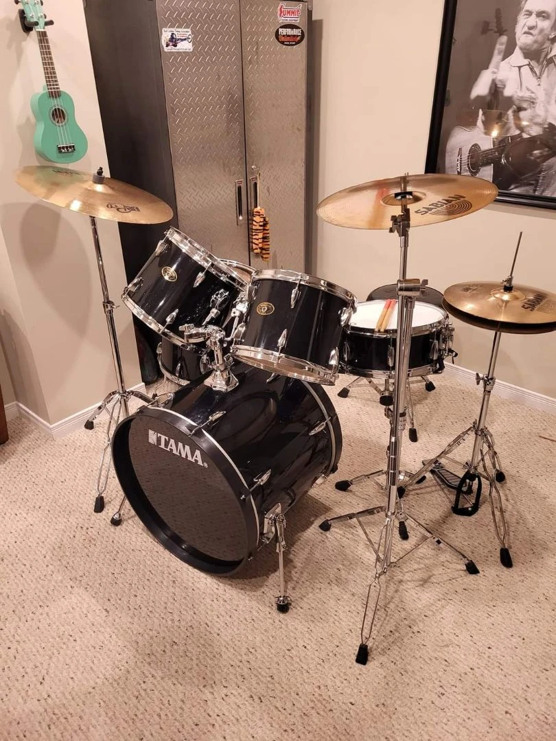 Tama Drum Kit with Iron Cobra Pedal