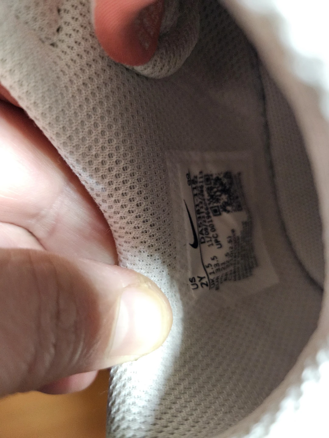 Nike Kids Shoes Size 2Y - photo 3