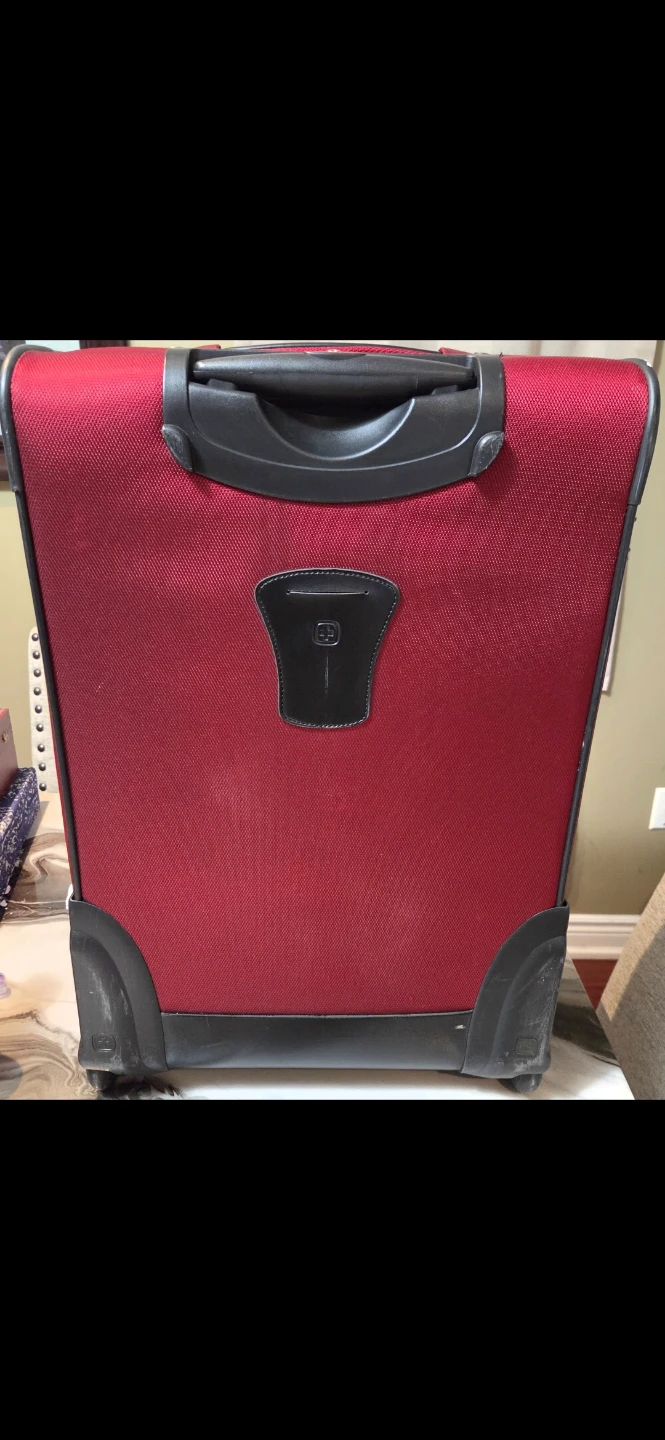 SwissGear Red Rolling Luggage - photo 2