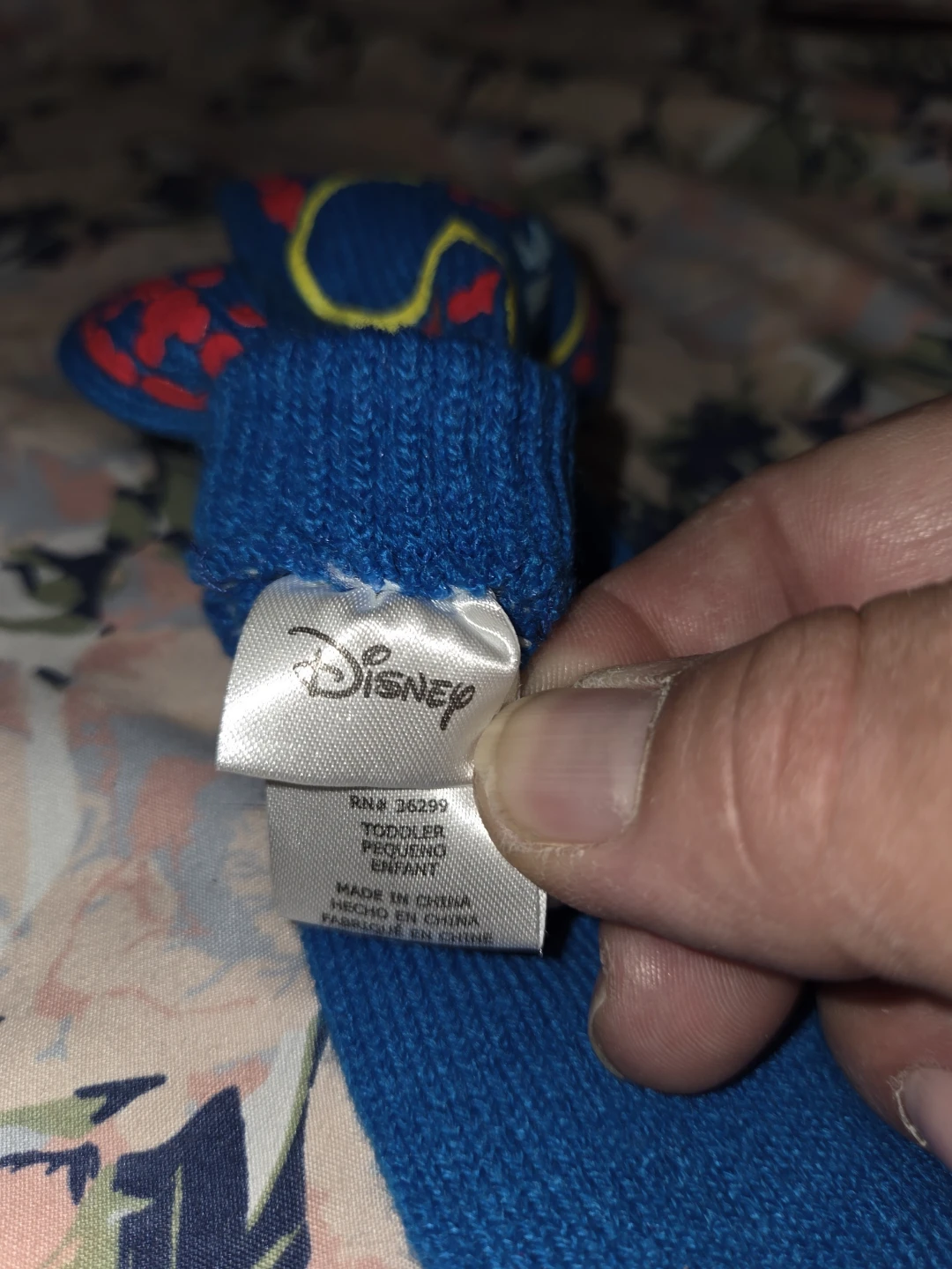 Disney 'Mickey SK8' Mittens in Toddlers - photo 5