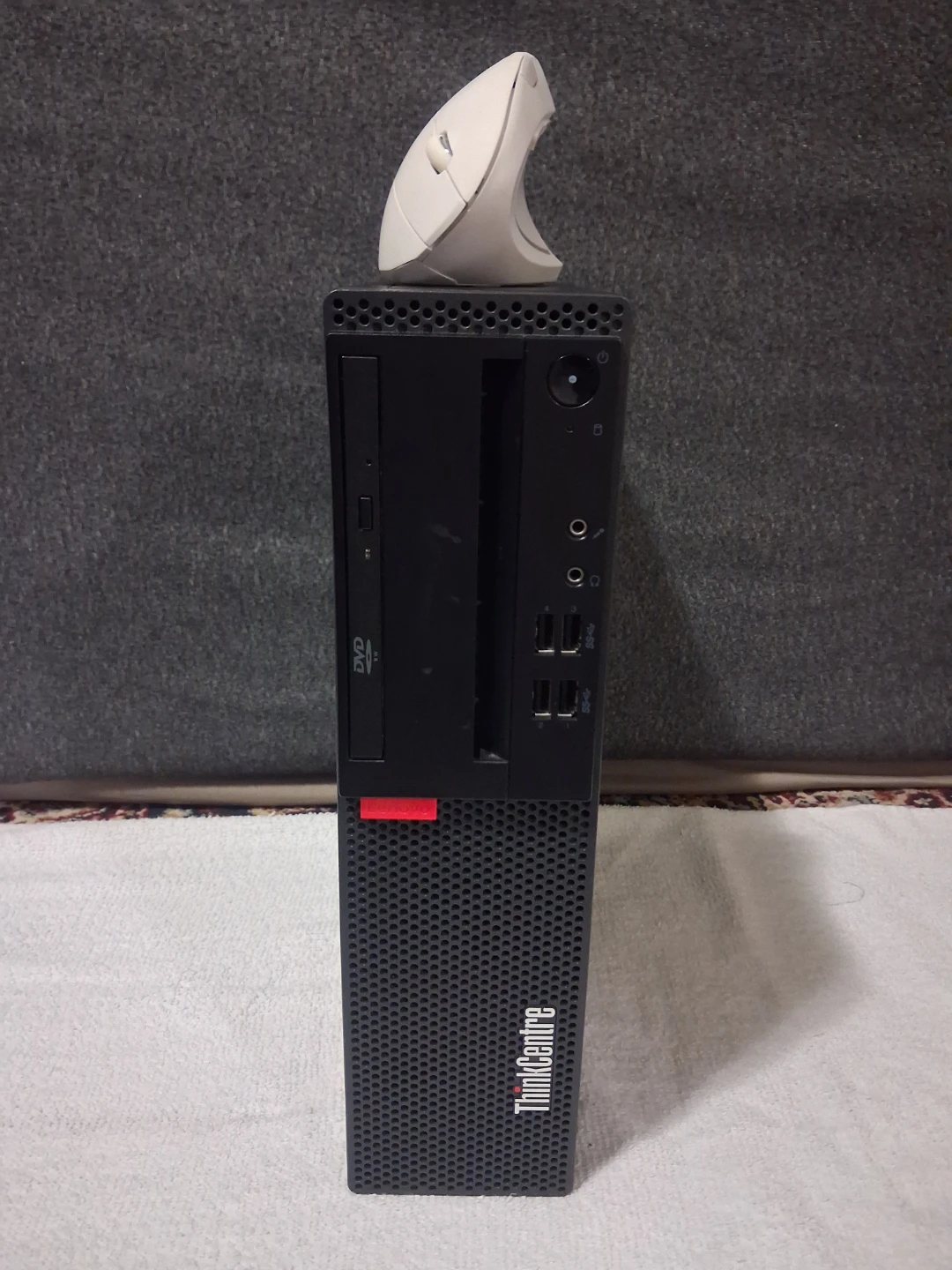 Lenovo ThinkCentre Desktop PC with Vertical Mouse - photo 3