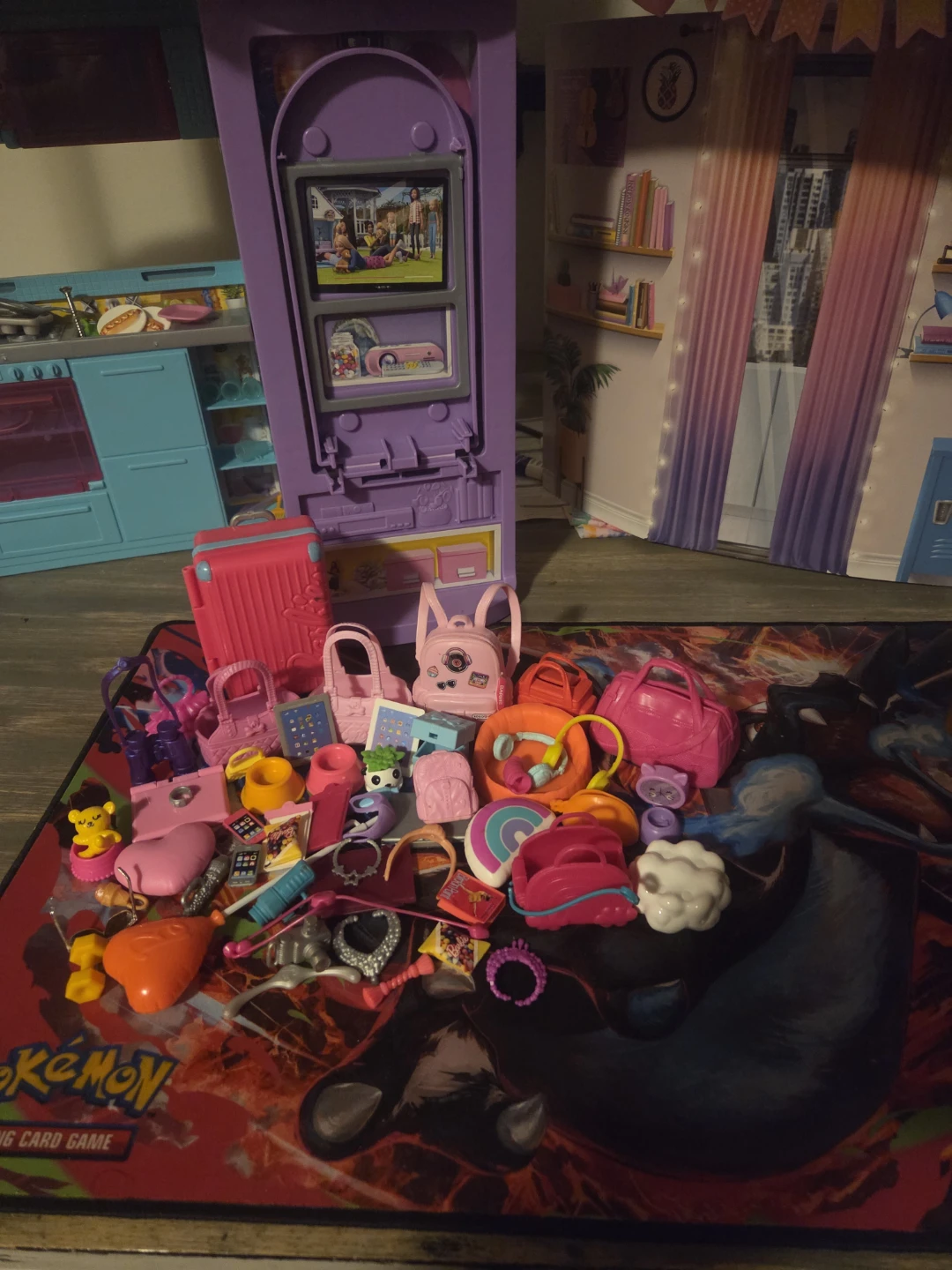 Barbie Dollhouse with Furniture and Accessories - photo 2