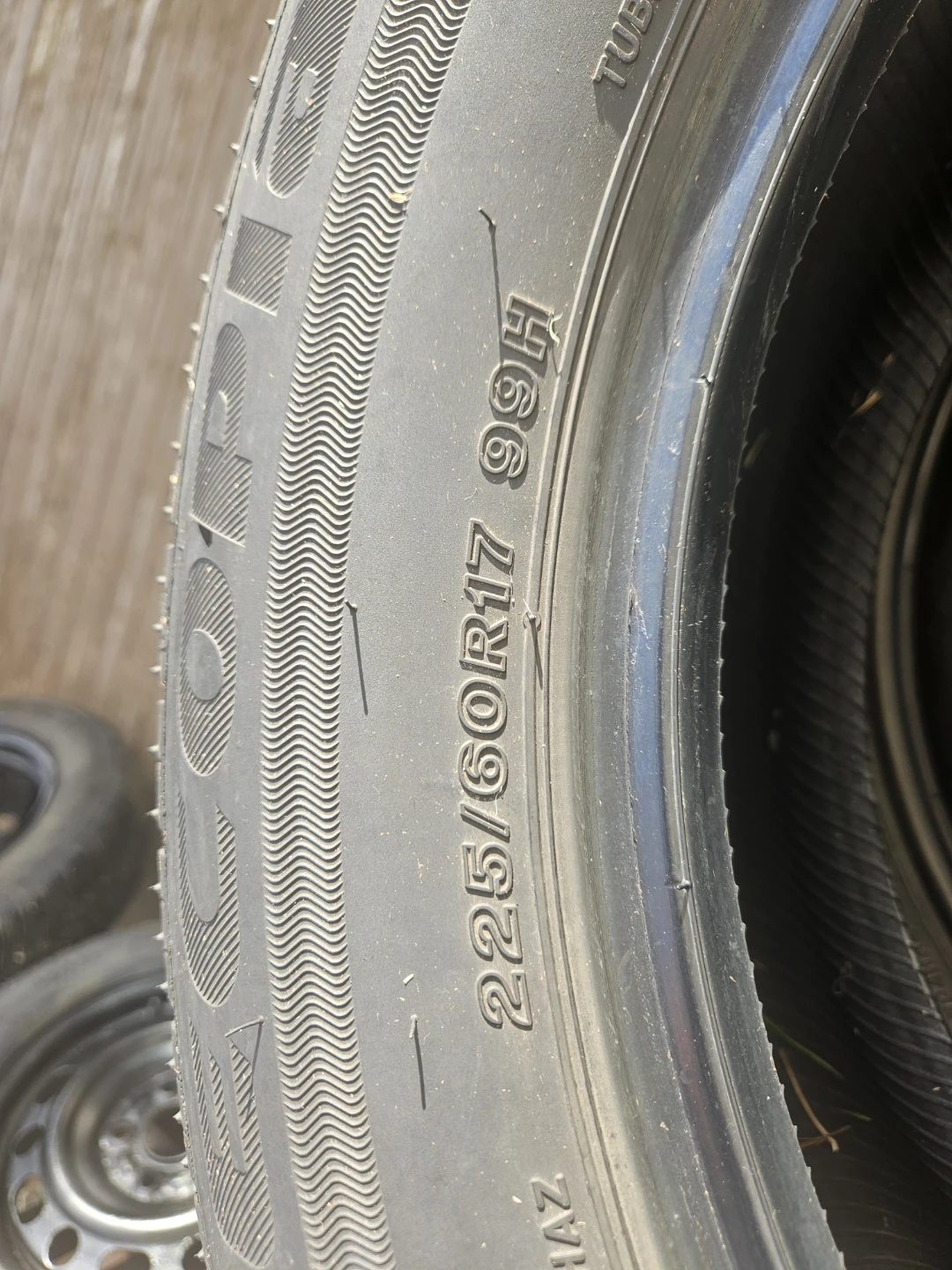 4 Tires 225/60R17 - photo 3