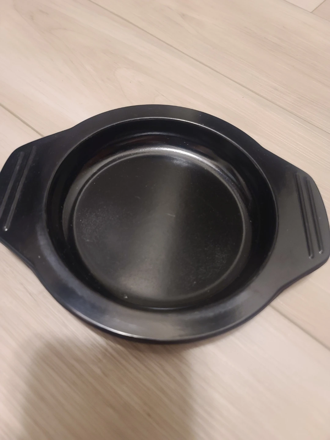 Set of 4 Black Ceramic Plates