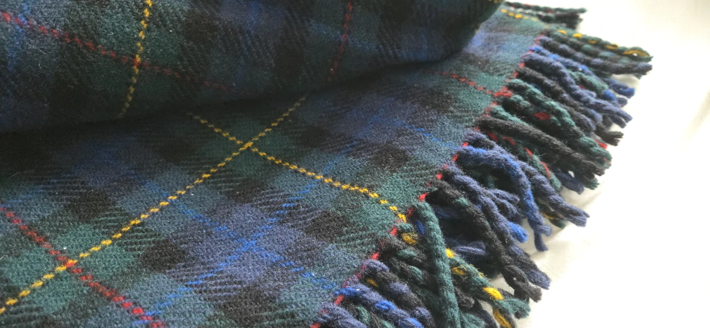 100% Wool, Pendleton throw blanket, tartan