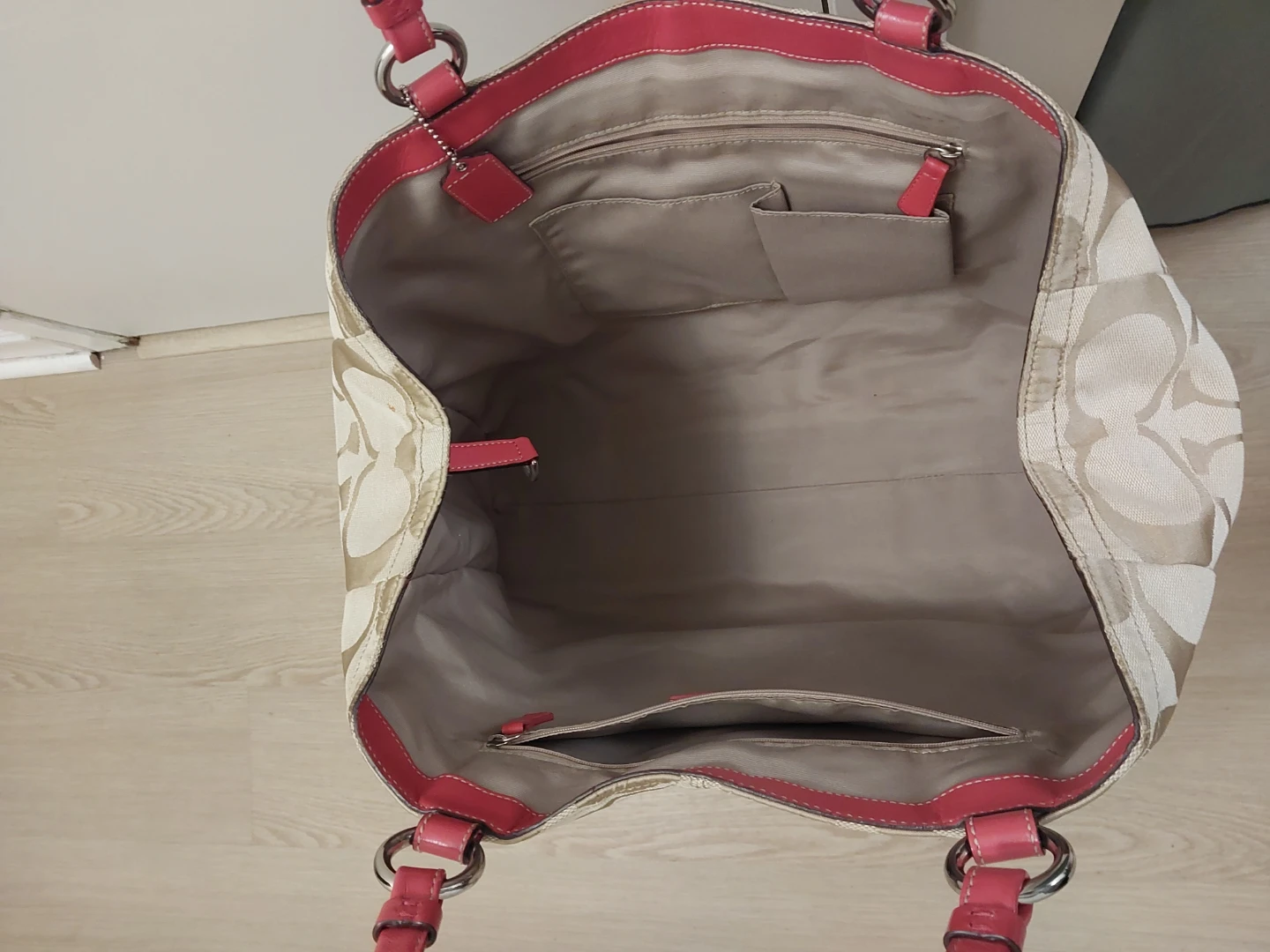 Coach Signature Canvas Tote Bag - photo 3