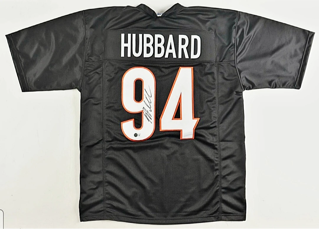 Sam Hubbard Signed Bengals Jersey (Beckett)