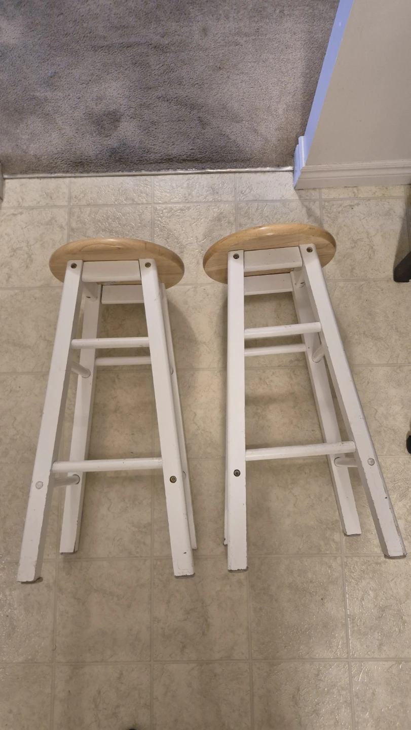 Set of Two Wooden Bar Stools - photo 4