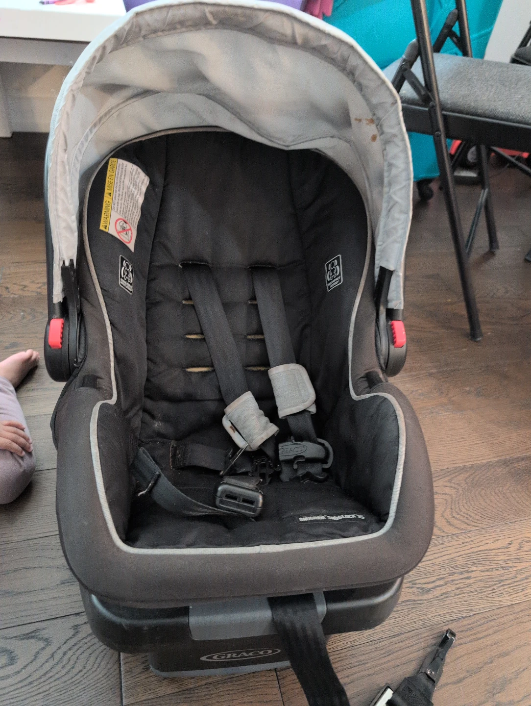 Graco SnugRide SnugLock 35 Infant Car Seat with BASE - photo 2