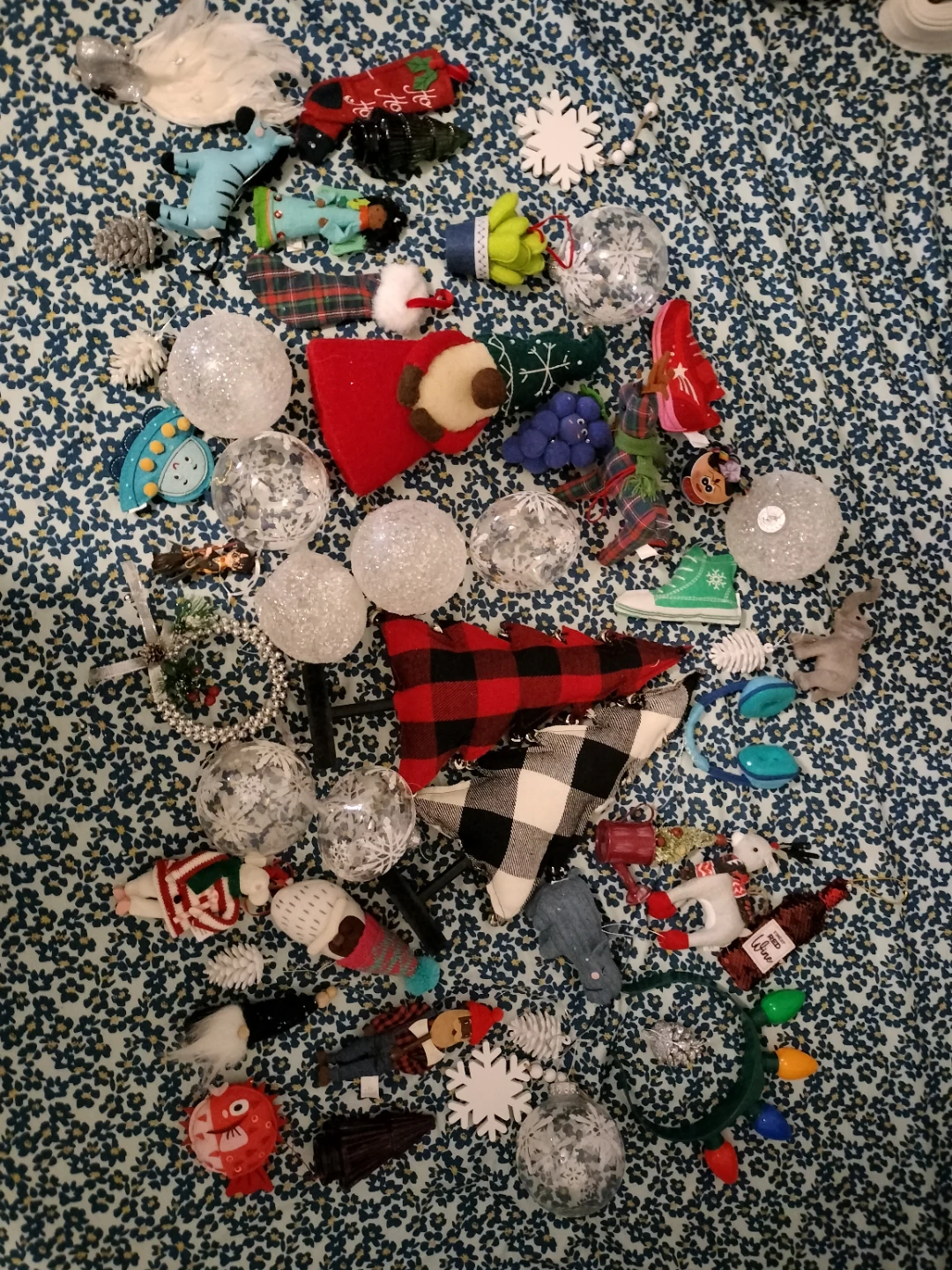 Large Set of Assorted Christmas Tree Ornaments