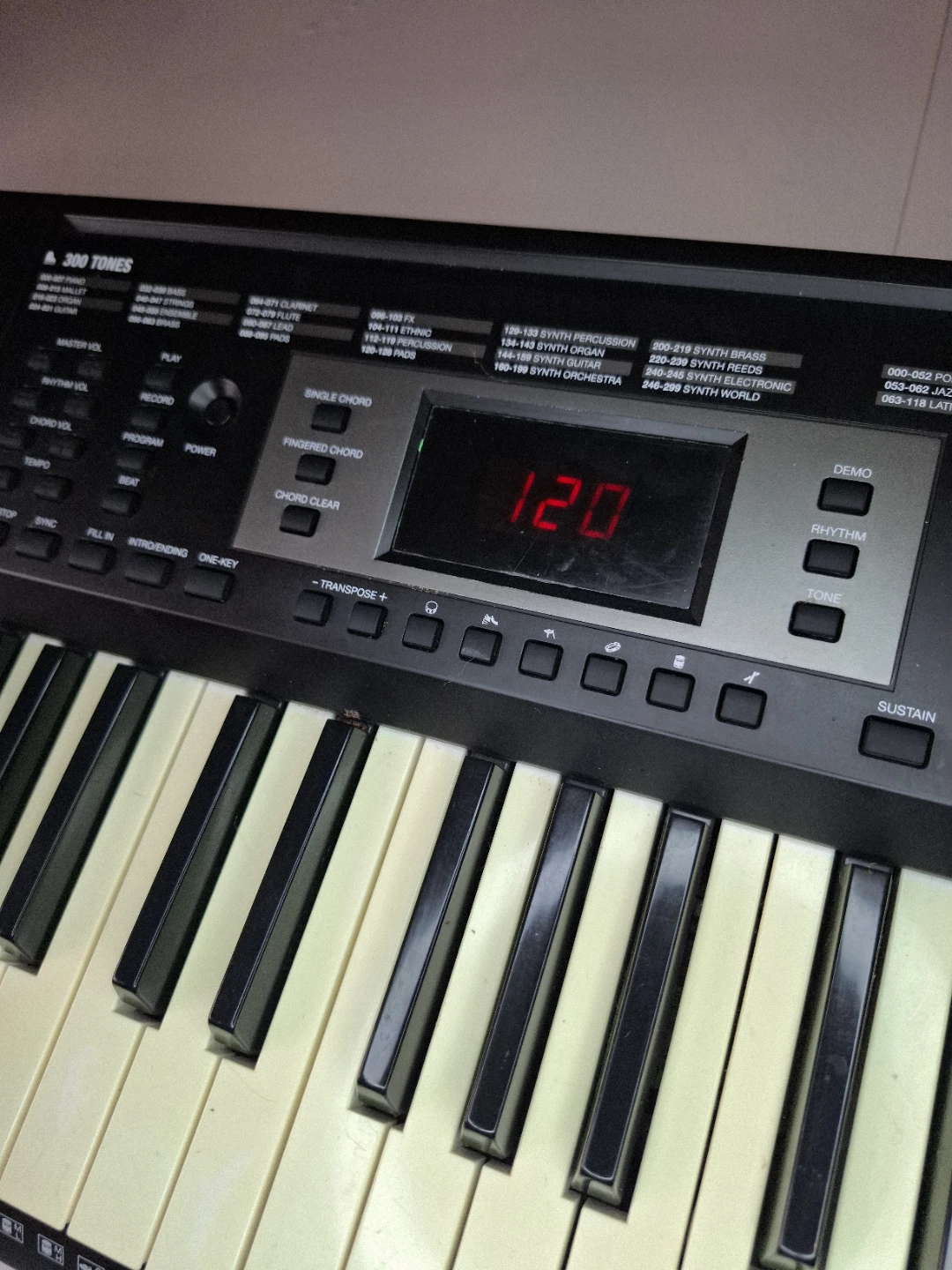 Alesis Melody 61 Keyboard - photo 2