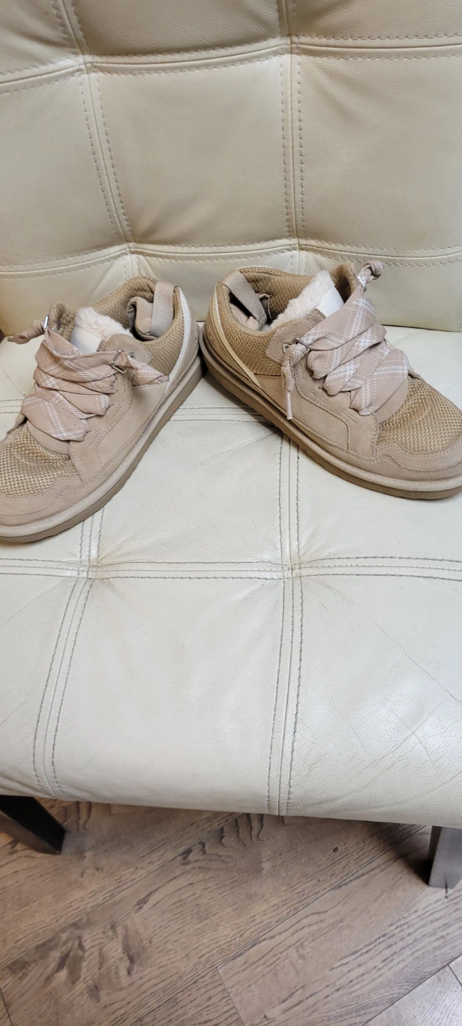 Ugg Low Top Sneakers - photo 3