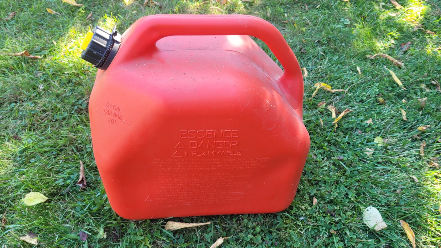 Plastic gas gallon