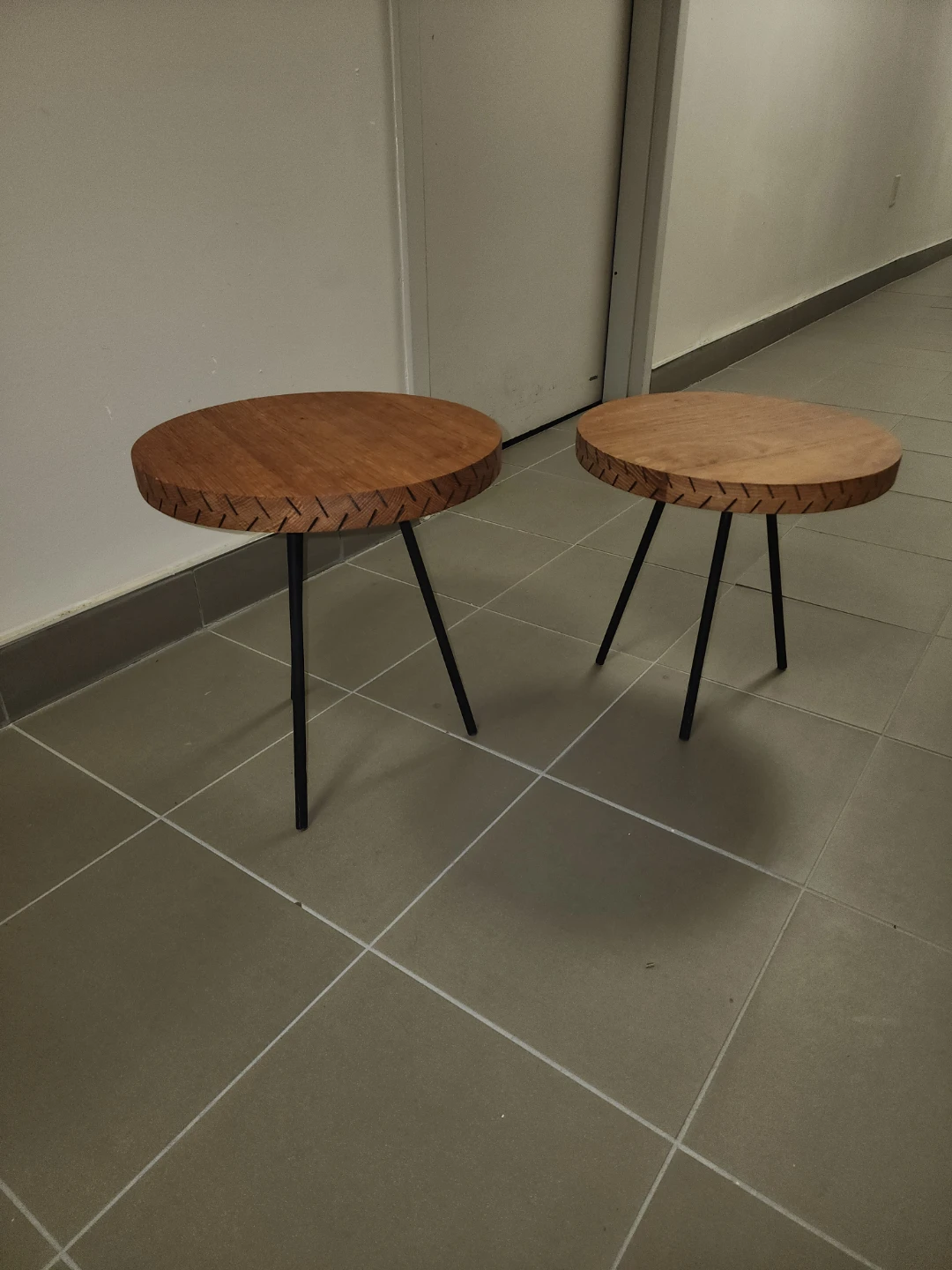 Set of Two Wooden Side Tables - photo 2