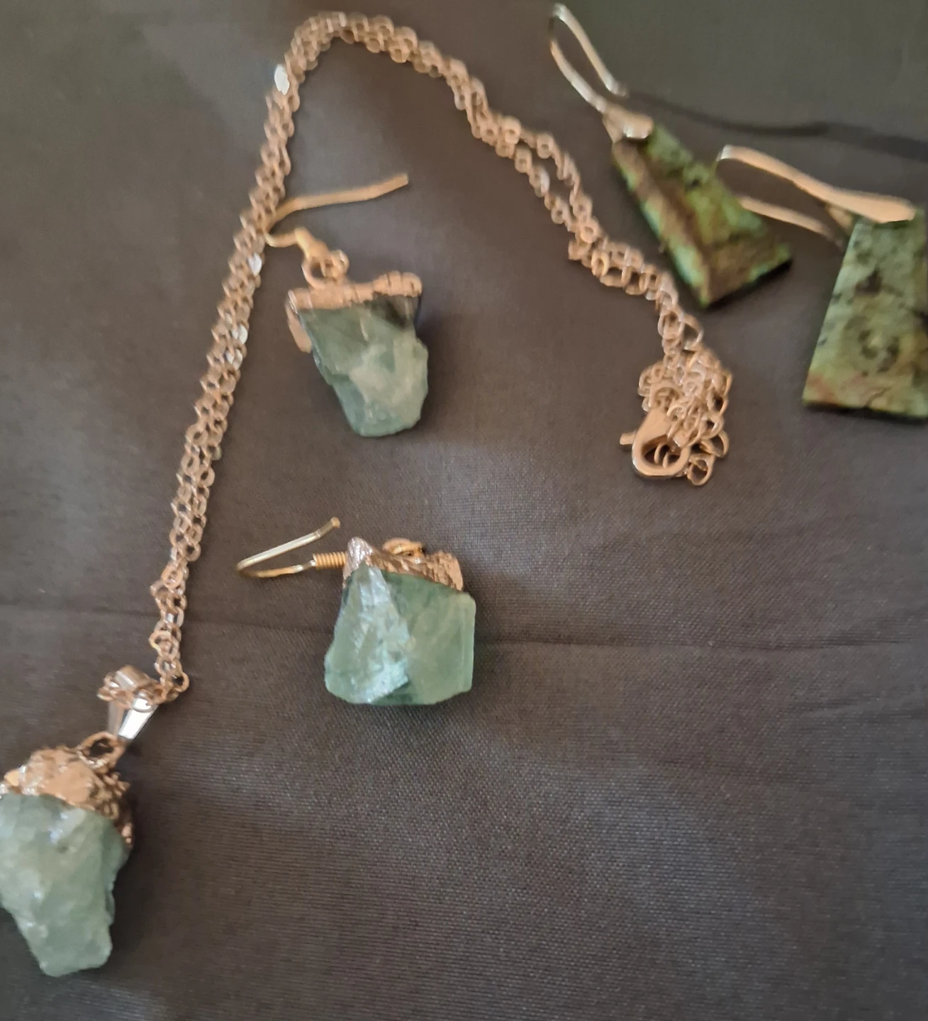 Raw Stone Jewellery Set