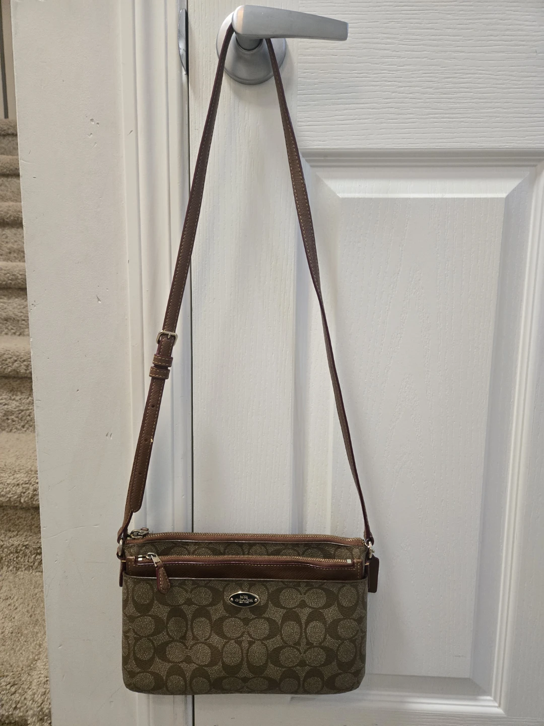 Coach Signature Canvas Crossbody Bag - photo 4