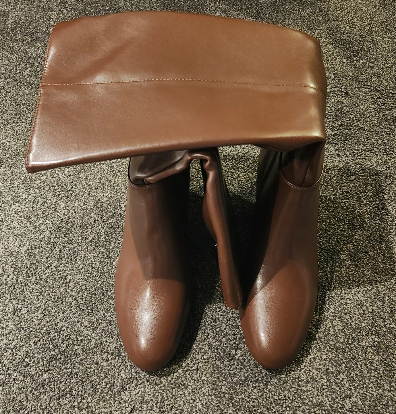 Brown knee-high block heel boots - photo 5