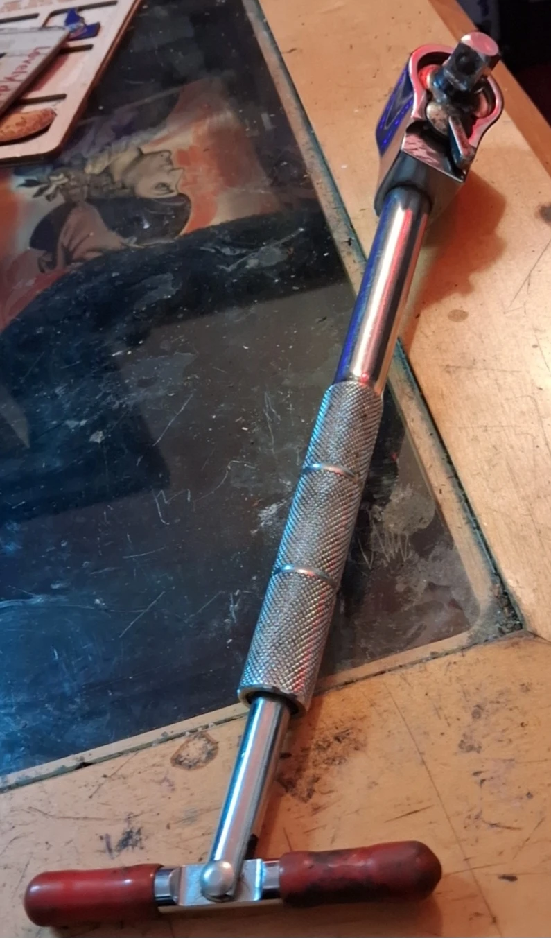 1/2in T-Handle/Sidewinder Speed wrench Reversible Ratchet Tool - photo 3