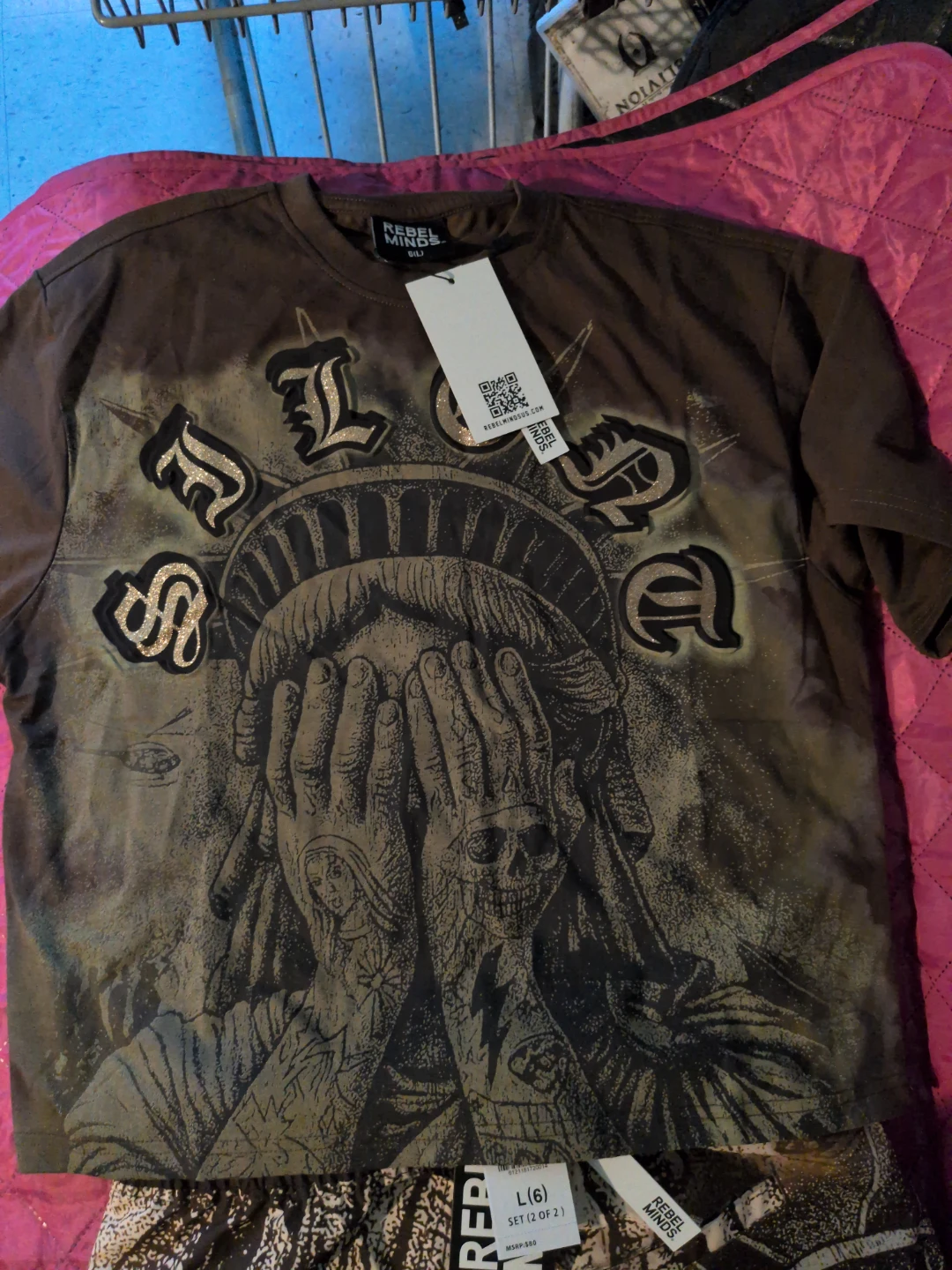 Rebel Minds Two-Piece Statue of Liberty Set - photo 2
